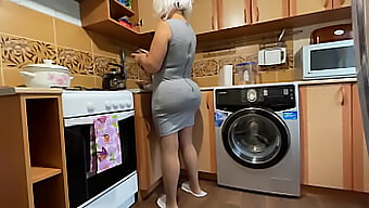 Milf Mom'S Big Ass Gets Pounded By Step Son